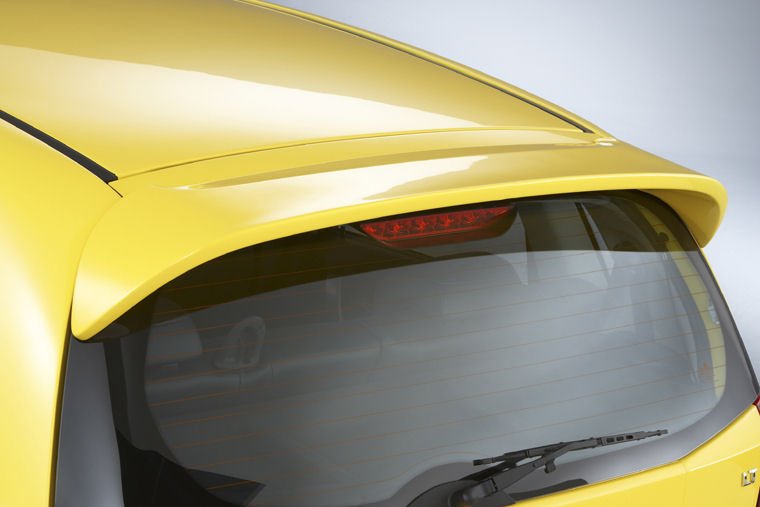 2010 Chevrolet Aveo5 Rear Spoiler Picture