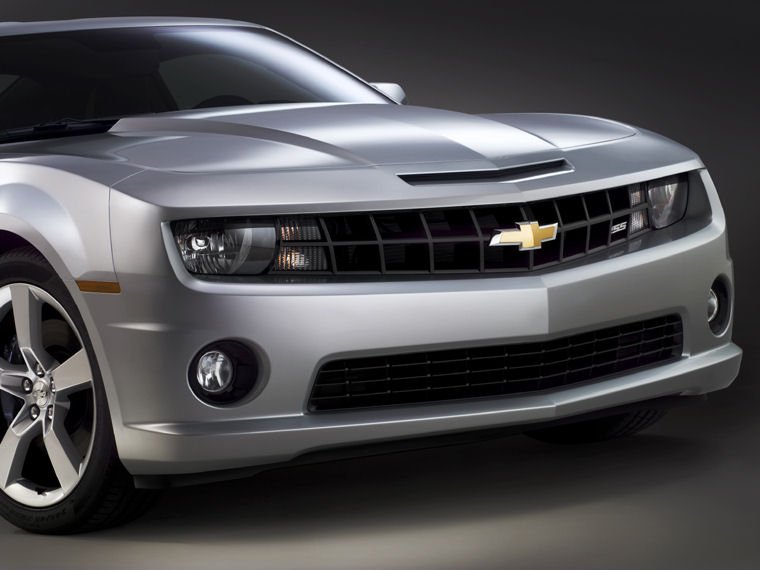 2010 Chevrolet Camaro SS Headlights Picture