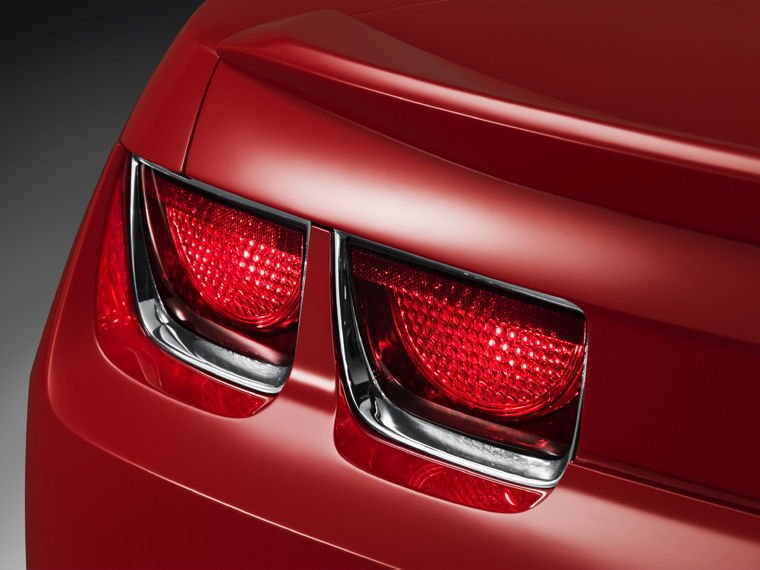 2011 Chevrolet (Chevy) Camaro RS Coupe Tail Light Picture