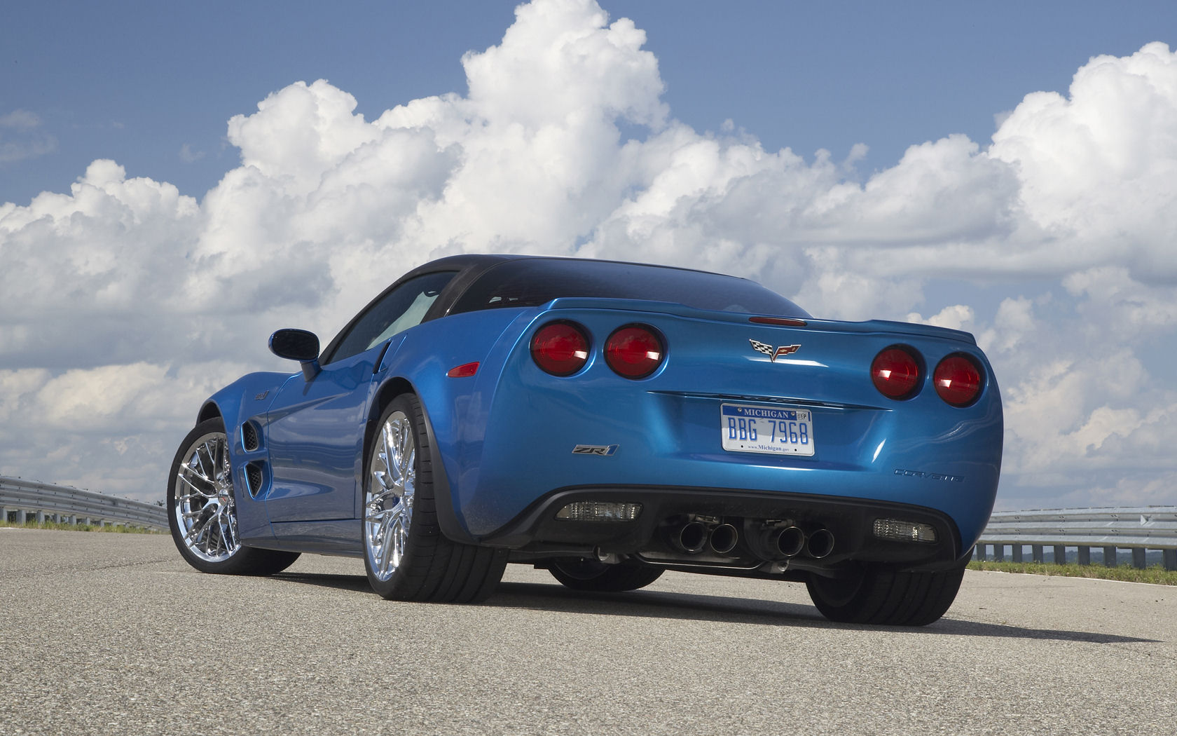 Chevrolet Corvette Desktop Wallpaper