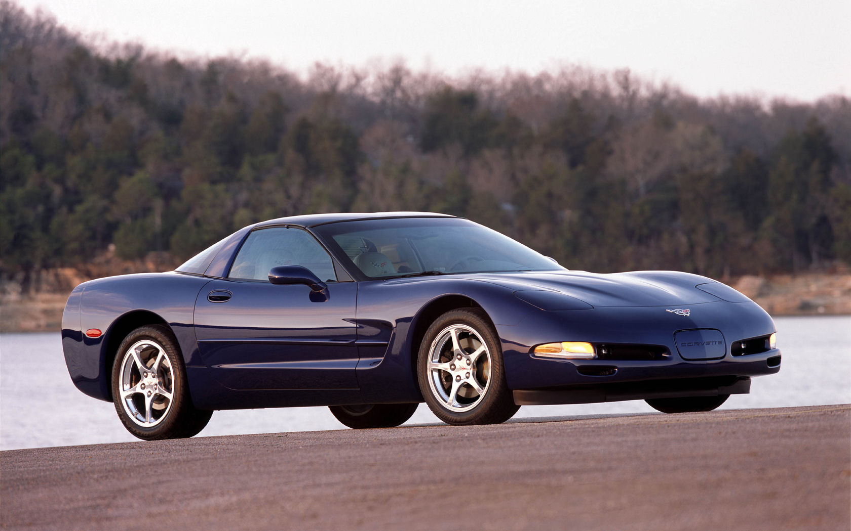 Chevrolet Corvette Desktop Wallpaper