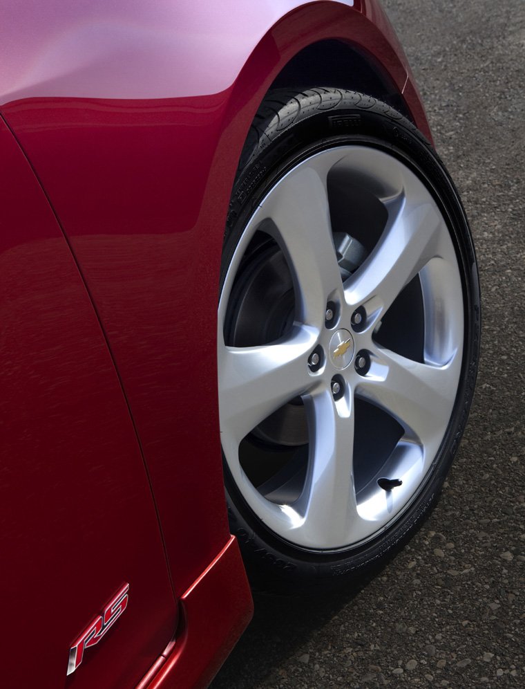2011 Chevrolet Cruze RS Rim Picture