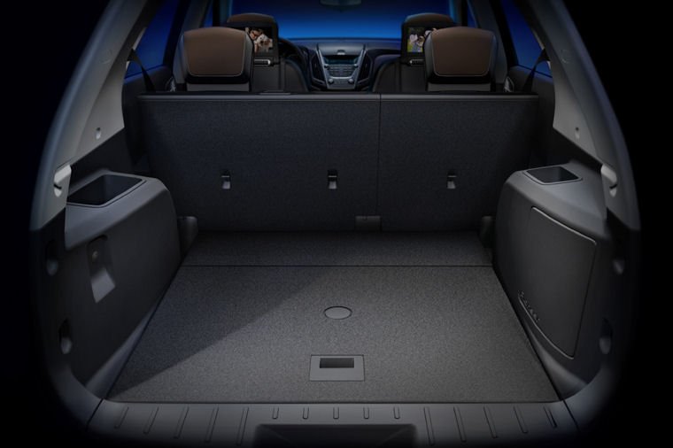 2010 Chevrolet (Chevy) Equinox Trunk Picture