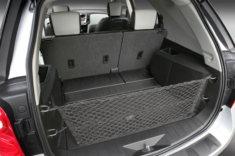 2010 Chevrolet (Chevy) Equinox LTZ Trunk Picture