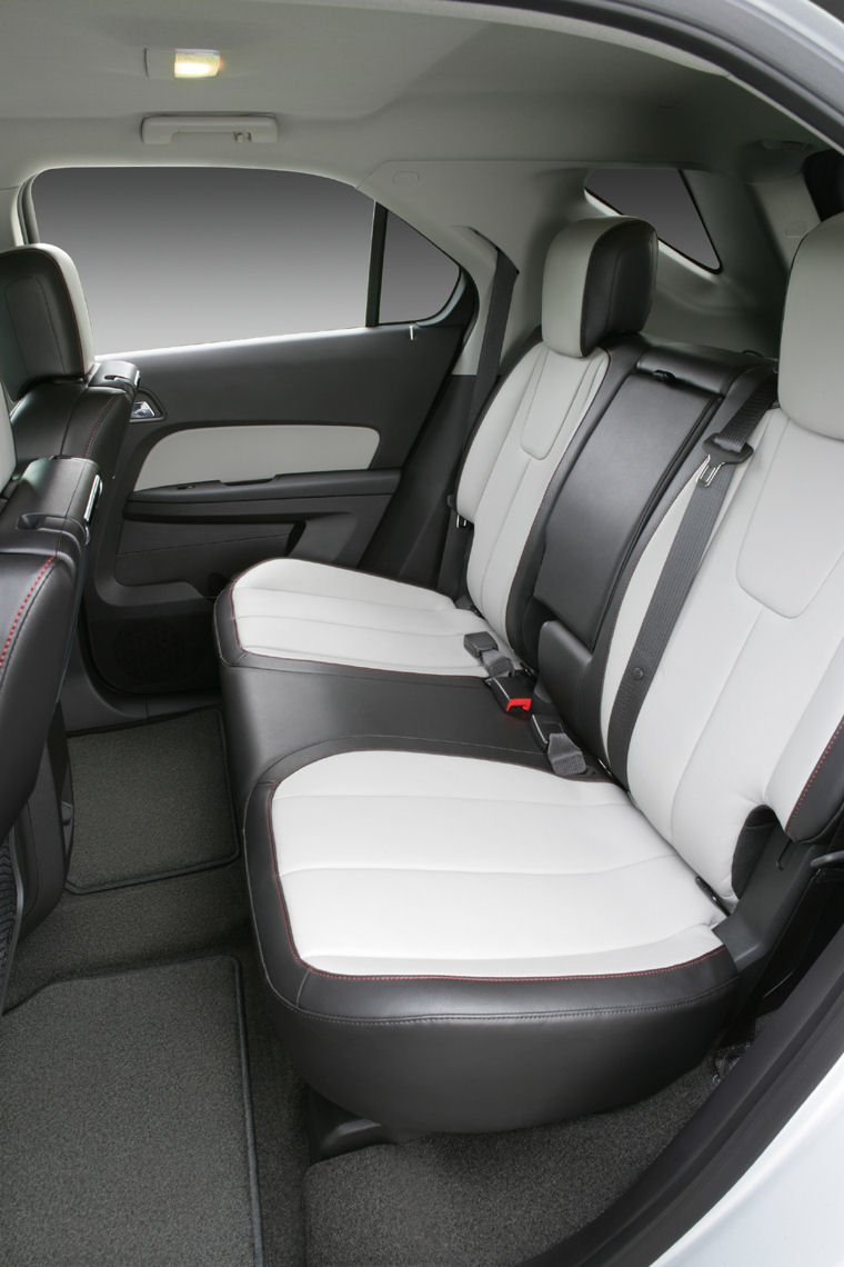 2011 Chevrolet (Chevy) Equinox LTZ Rear Seats Picture