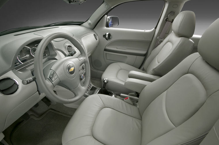 2008 Chevrolet HHR Front Seats Picture