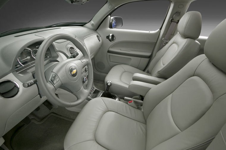 2010 Chevrolet HHR Front Seats Picture