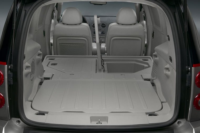 2010 Chevrolet HHR Trunk Picture