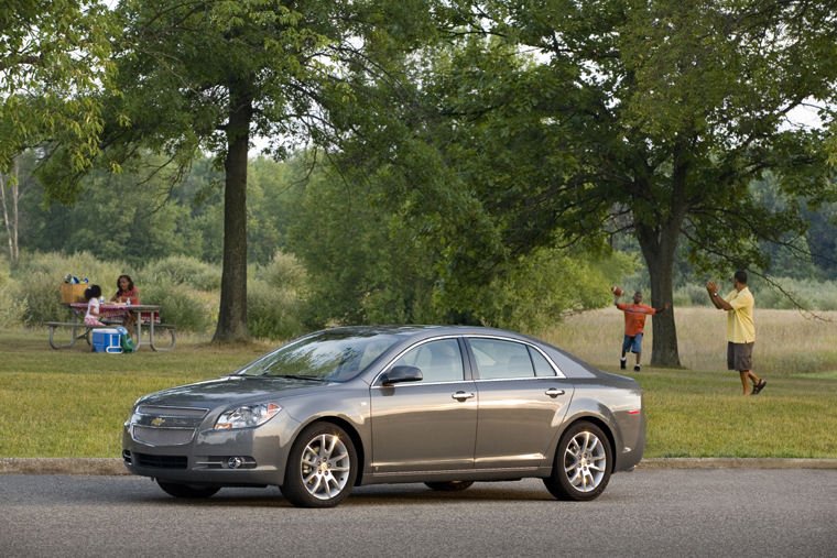 2010 Chevrolet (Chevy) Malibu LTZ Picture