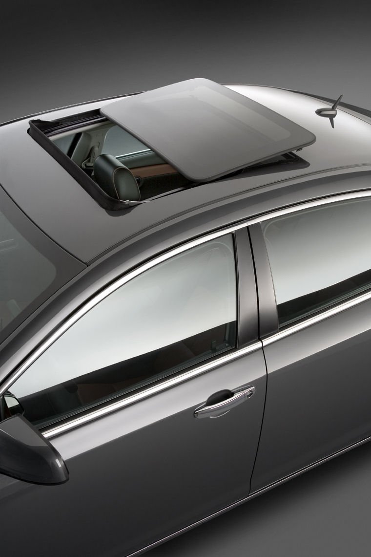 2011 Chevrolet (Chevy) Malibu LTZ Sunroof Picture