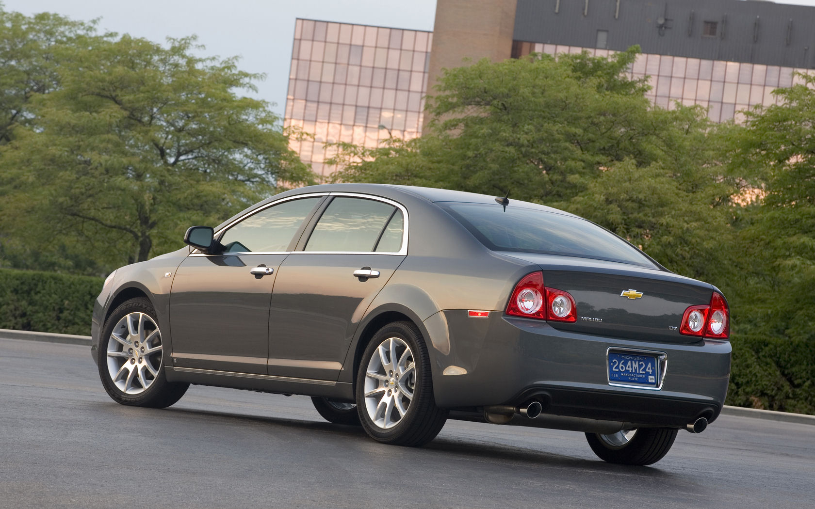 Chevrolet Malibu Desktop Wallpaper