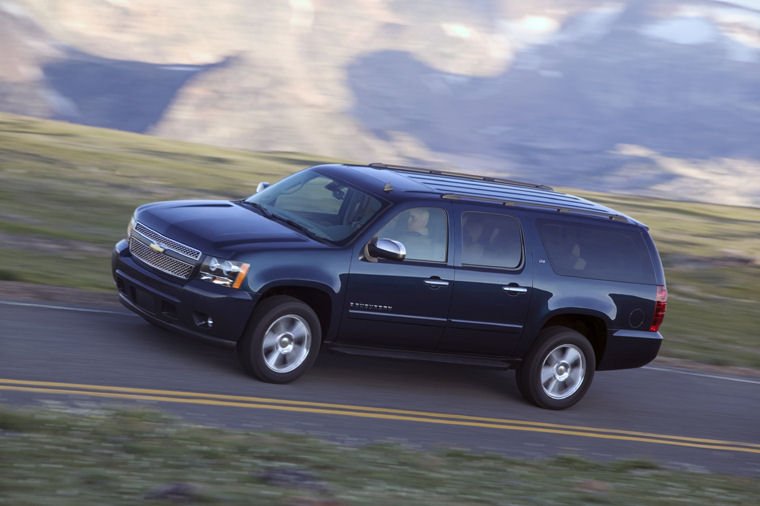 2010 Chevrolet Suburban 1500 Picture