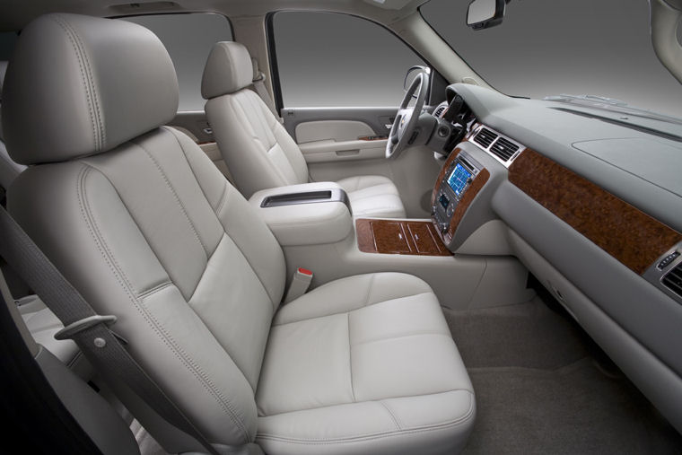 2010 Chevrolet Suburban 1500 Front Seats Picture