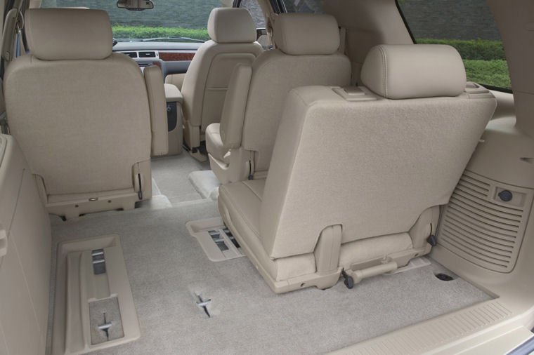 2010 Chevrolet Tahoe LTZ Trunk Picture