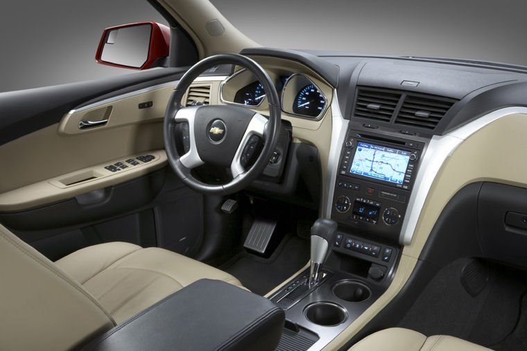 2010 Chevrolet Traverse Interior Picture