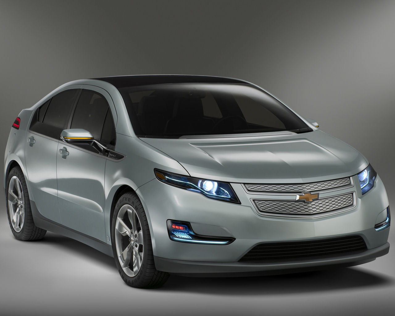 Chevrolet Volt Desktop Wallpaper
