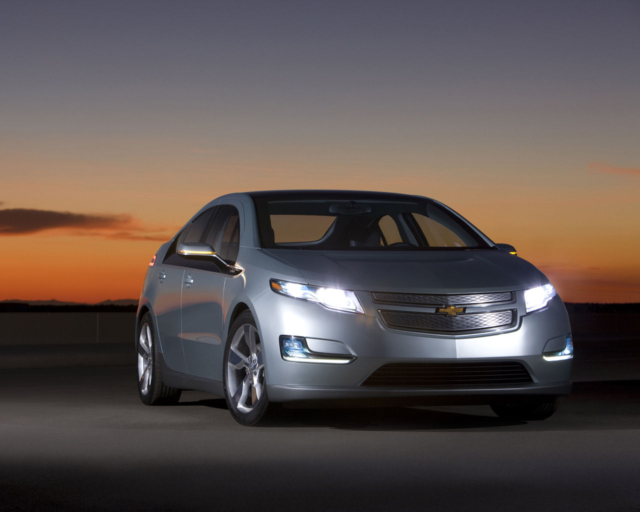Chevrolet Volt Desktop Wallpaper