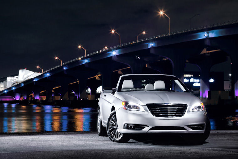 2011 Chrysler 200 Convertible Picture
