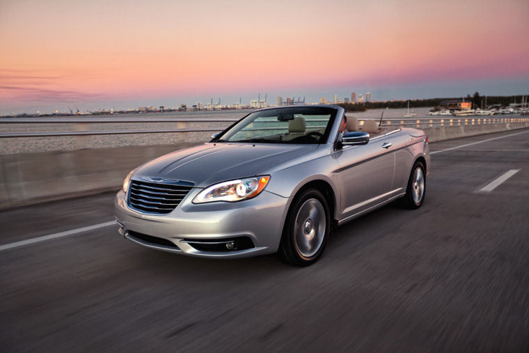2011 Chrysler 200 Convertible Picture