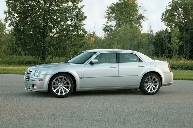 2010 Chrysler 300C SRT8 Picture
