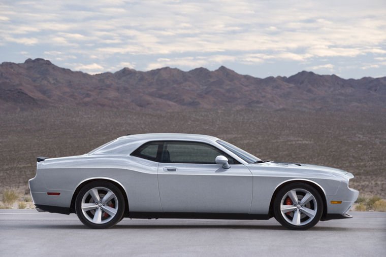 2010 Dodge Challenger SRT-8 Picture
