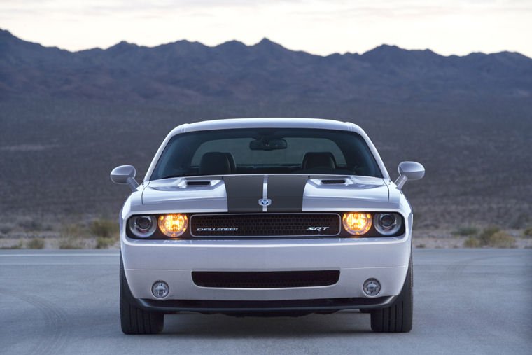 2010 Dodge Challenger SRT8 Picture