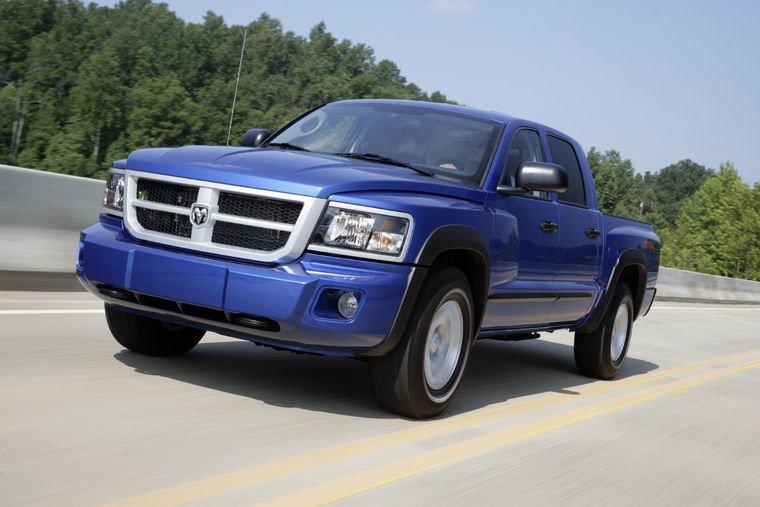 2010 Dodge Dakota Crew Cab Laramie Picture