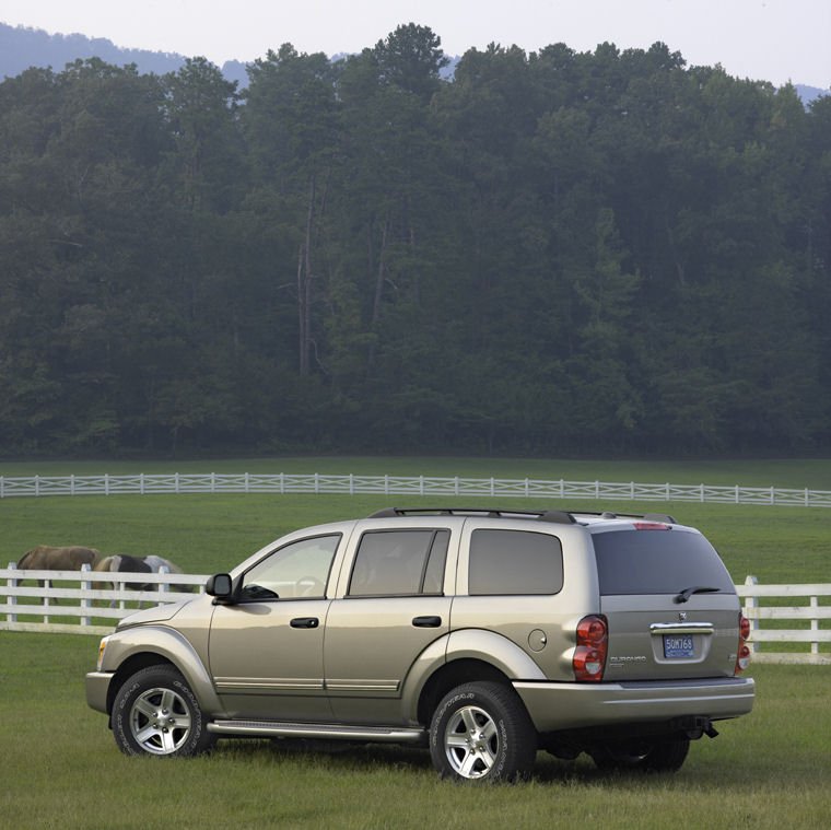 2004 Dodge Durango Picture