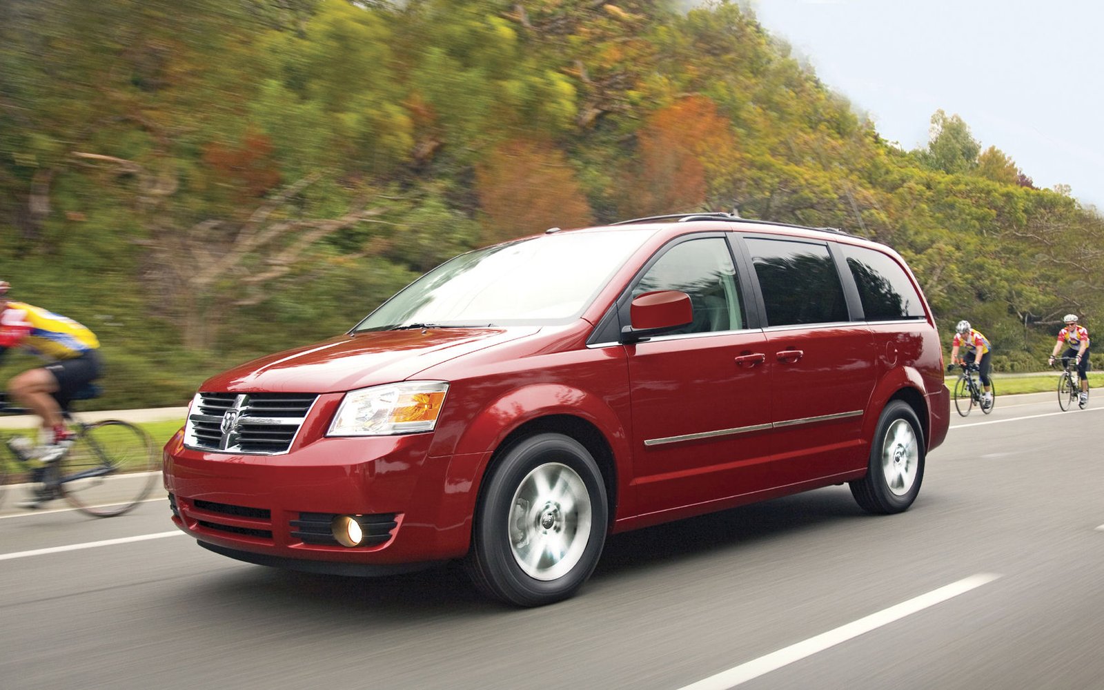 Dodge Grand Caravan Desktop Wallpaper