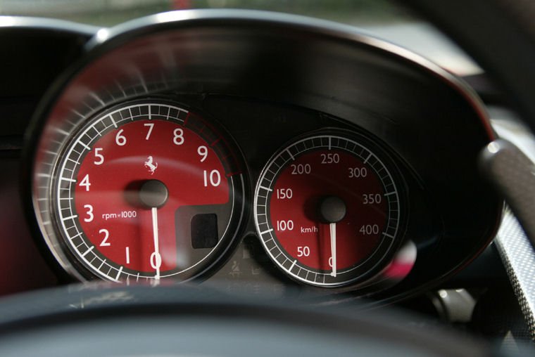 2003 Ferrari Enzo Gauges Picture