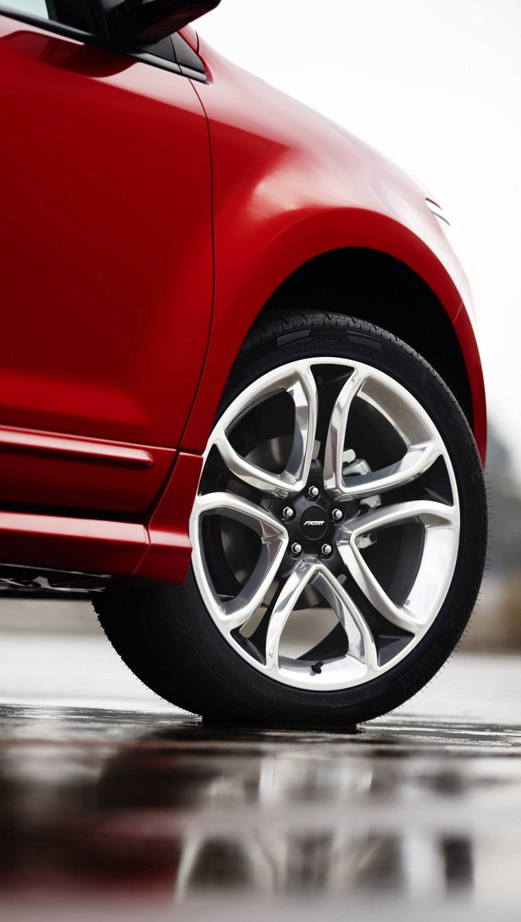 2011 Ford Edge Sport Rim Picture