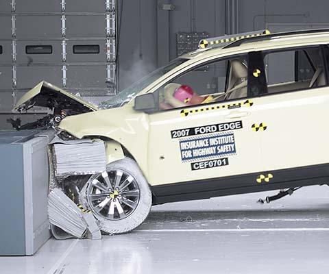 2011 Ford Edge IIHS Frontal Impact Crash Test Picture