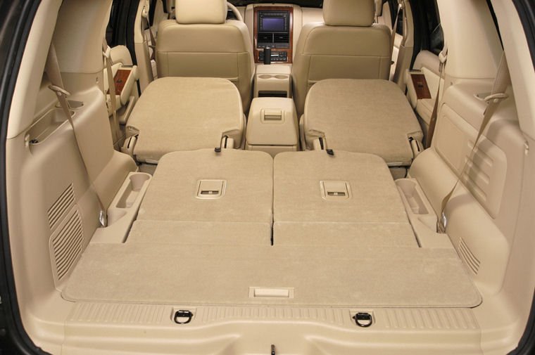 2008 Ford Explorer Trunk Picture