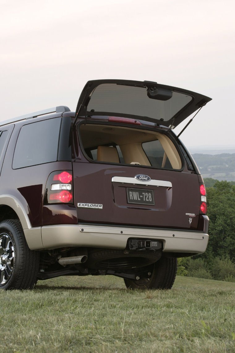 2010 Ford Explorer Eddie Bauer Picture