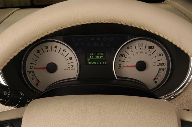 2010 Ford Explorer Gauges Picture