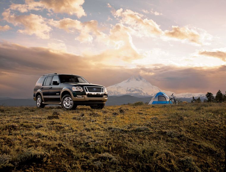 2010 Ford Explorer Picture