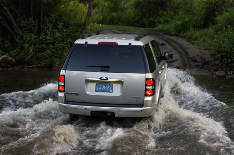 2010 Ford Explorer Picture