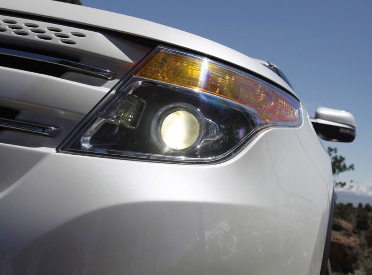 2011 Ford Explorer Limited 4WD Headlight Picture