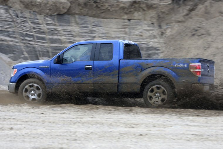 2010 Ford F150 Super Cab XLT Picture