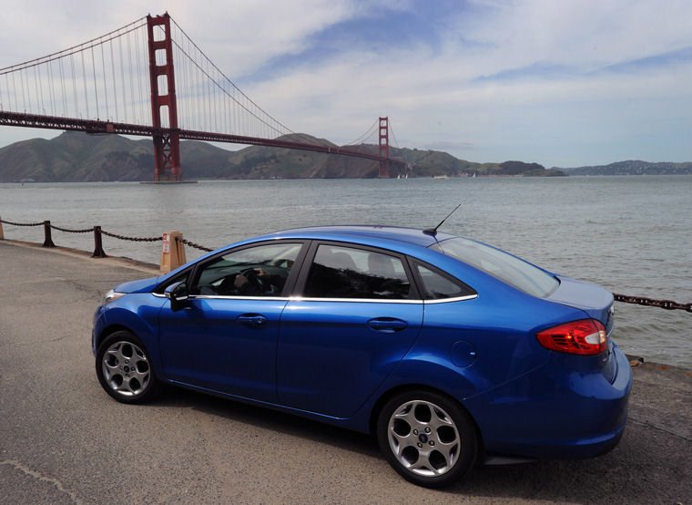2011 Ford Fiesta Sedan Picture
