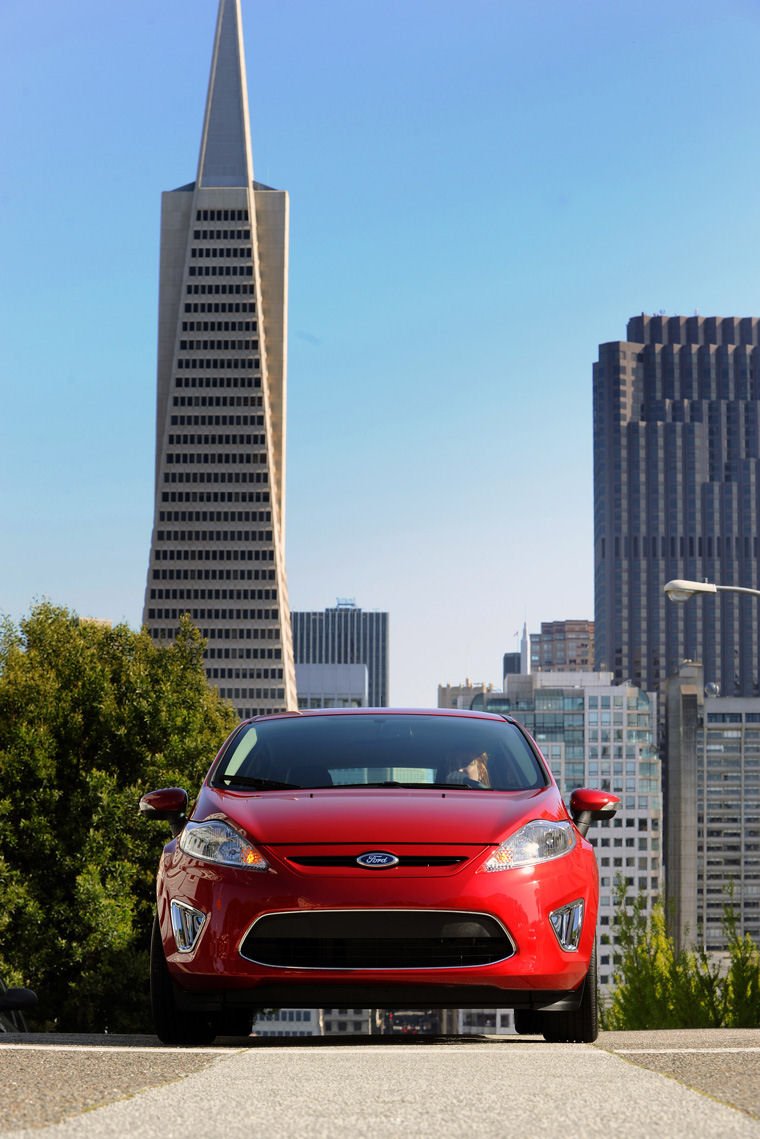 2011 Ford Fiesta Hatchback Picture