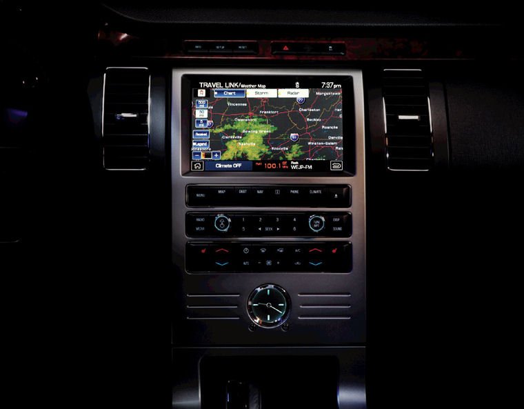 2009 Ford Flex Center Stack Picture