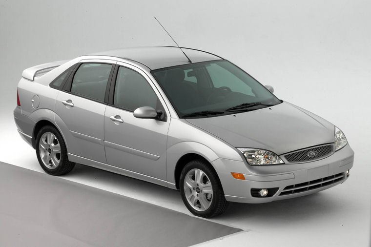 2005 Ford Focus ZX4 ST Picture