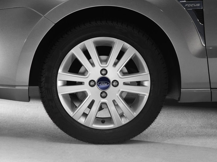2009 Ford Focus Sedan Rim Picture