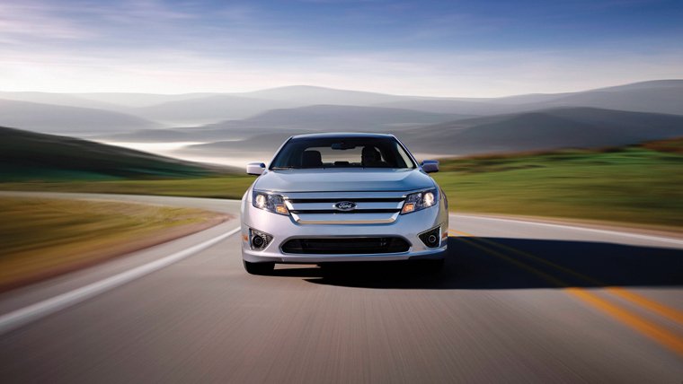 2010 Ford Fusion Hybrid Picture