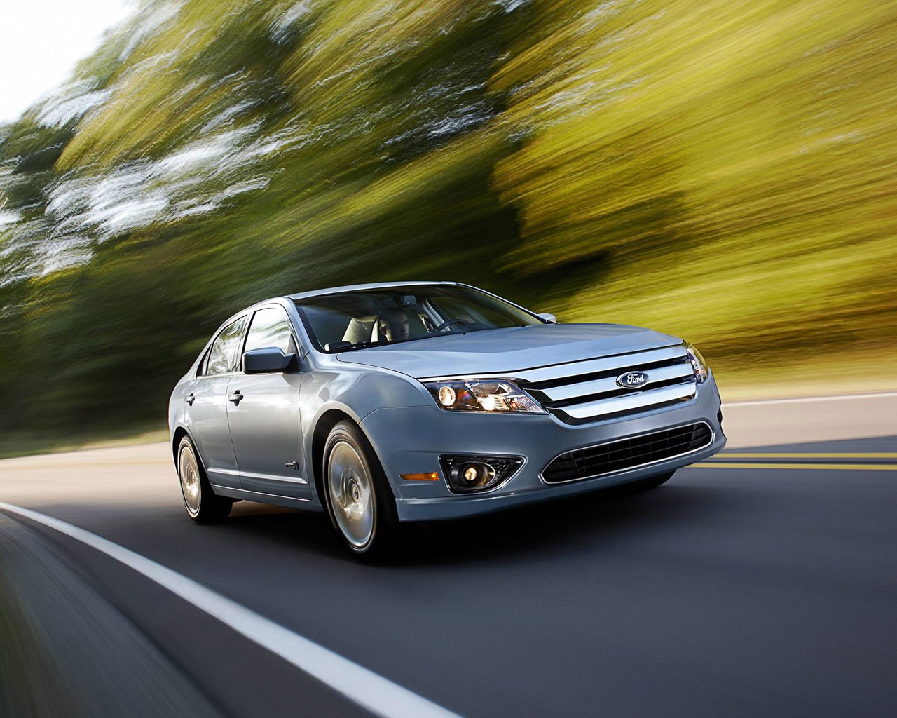 Ford Fusion Desktop Wallpaper