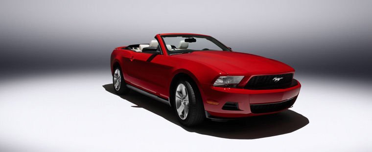 2010 Ford Mustang Convertible Picture