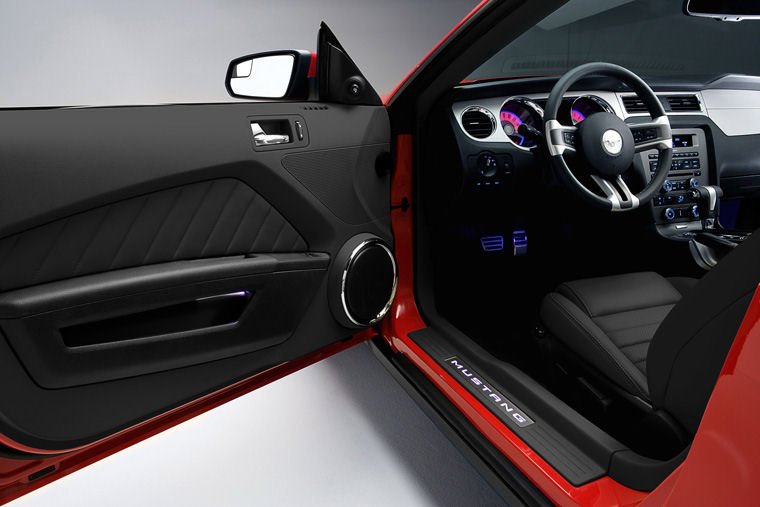 2011 Ford Mustang GT Interior Picture