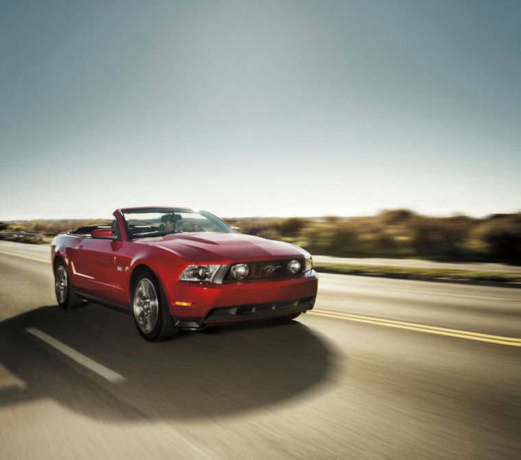 2011 Ford Mustang Convertible Picture