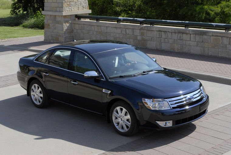 2008 Ford Taurus Limited Picture